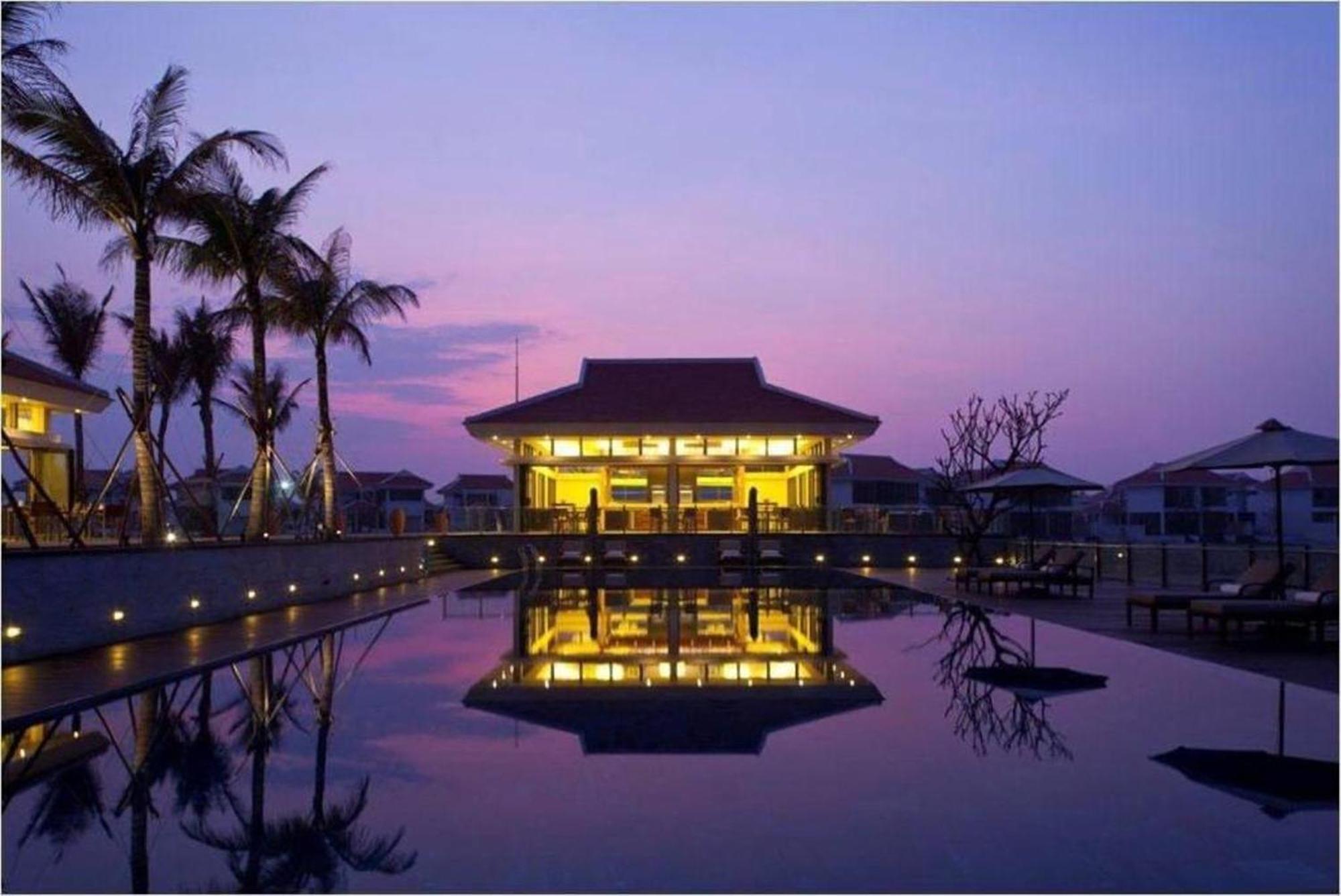 The Ocean Resort Danang Exterior photo