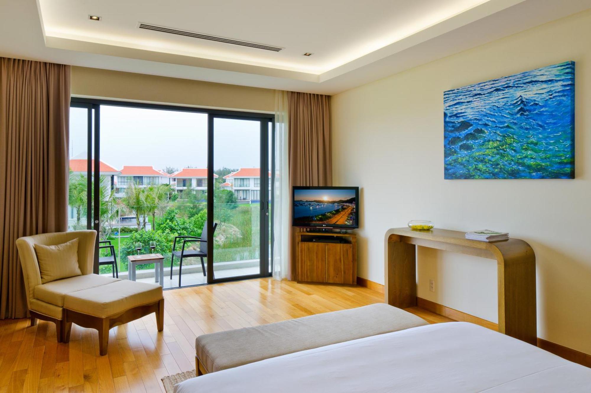 The Ocean Resort Danang Exterior photo